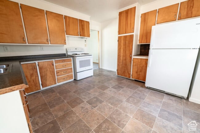 855 36th St, Ogden, UT 84403 - photo 2