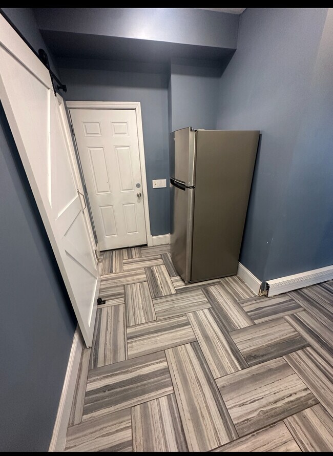 113 Ring St unit 1, Providence, RI 02909 - photo 6