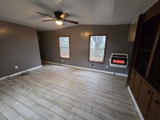 15 Wall St, Waco, GA 30182