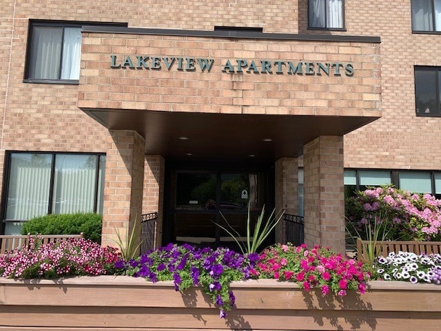 Clyde F. Simon Lakeview Senior, Bath, NY 14810 - photo 3