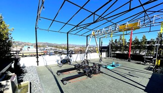 105 S Fairfax Ave, Los Angeles, CA 90036
