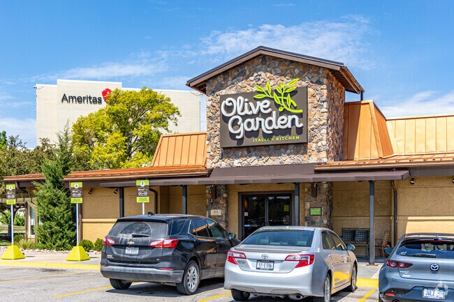 Taylor Park is near East O Street dining like Olive Garden and China Buffet.