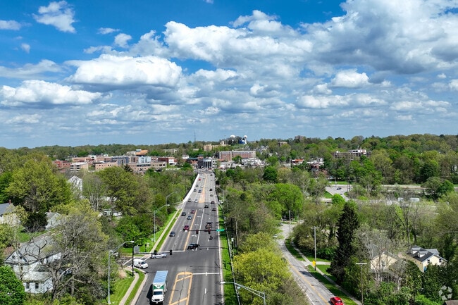 RT. 59 runs through the town of Kent, Ohio.