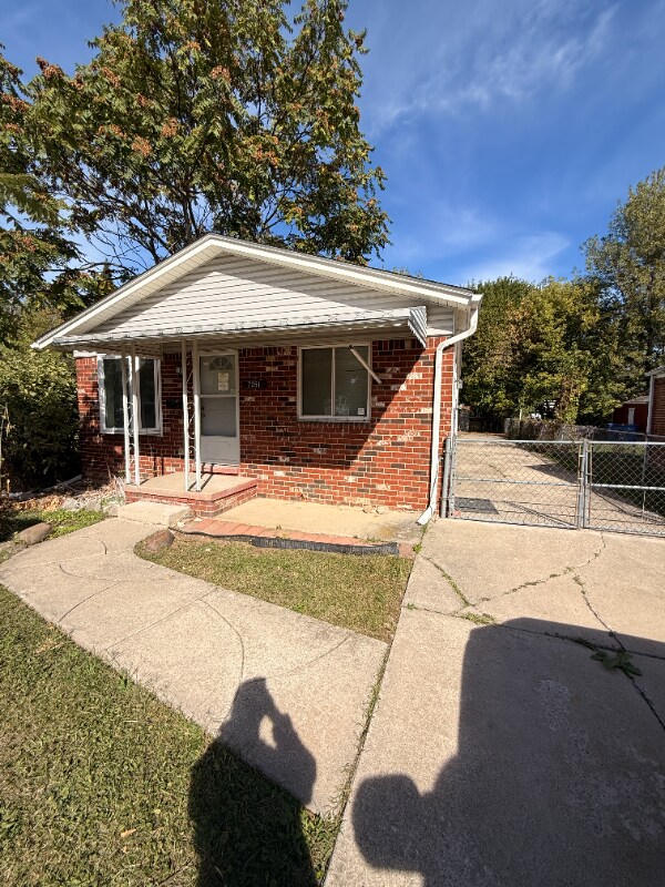 7251 Studebaker Ave, Warren, MI 48091