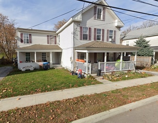 82 Lincoln Ave Unit Upper, Saint Albans, VT 05478