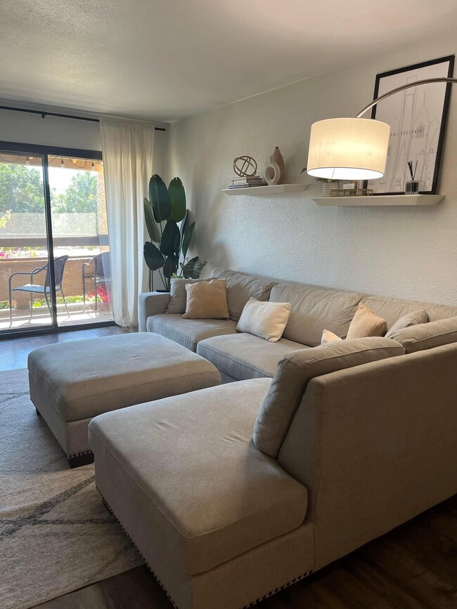 8500 E Indian School Rd Unit 211, Scottsdale, AZ 85251