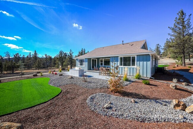 5730 Engleman Spruce Way, Klamath Falls, OR 97601 - photo 7