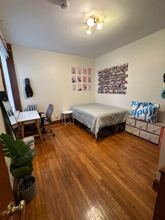 52 Babcock St, Brookline, MA 02446