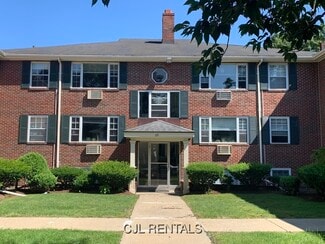 69 Grove St Unit 12A, Arlington, MA 02474