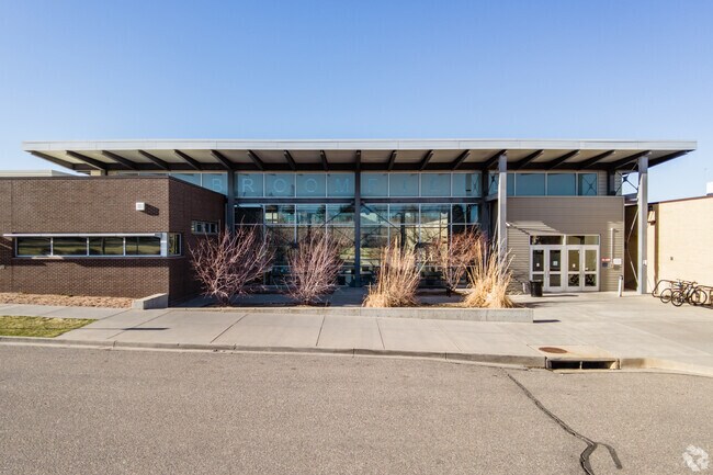 Broomfield High School prides a range of challenging Advanced Placement and collegiate-level courses.