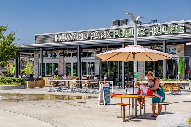 Howard Park Public House is a full-service restaurant and bar in Howard Park-East Bank.