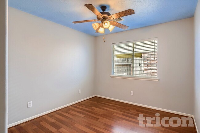 22211 Bridgestone Trails Dr, Spring, TX 77388 - photo 4