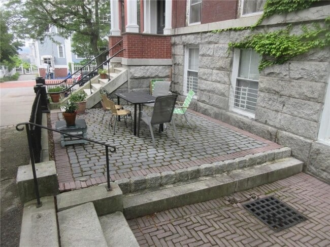 100 Bowen St, Providence, RI 02906 - photo 2