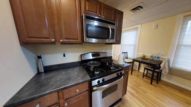 363 Beacon St unit 3, Somerville, MA 02143 - photo 2