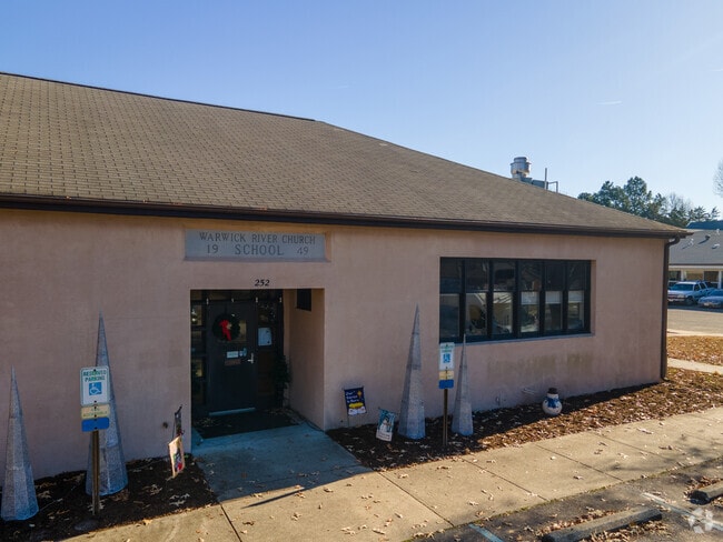 Warwick River Christian School is an education alternative in Newport News.