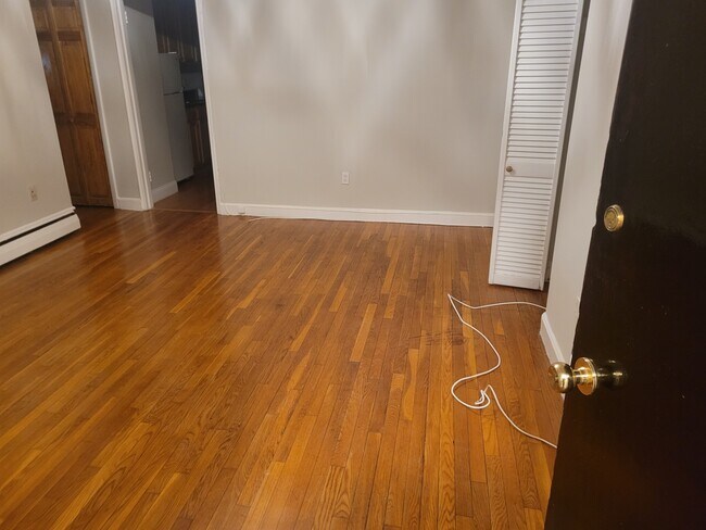 61 Selkirk Rd unit 4, Brighton, MA 02135 - photo 2