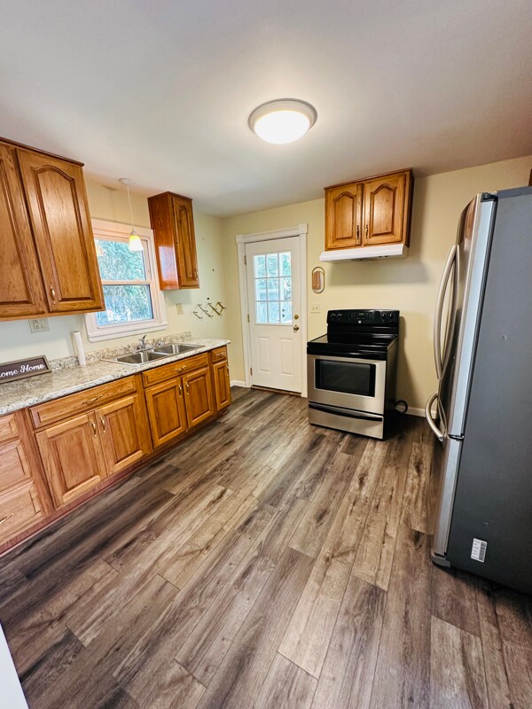 121 Lincoln Ct Unit 1, Elyria, OH 44035