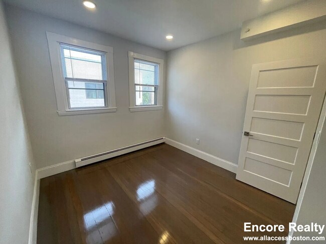 457 Centre St unit 210, Newton, MA 02458 - photo 7