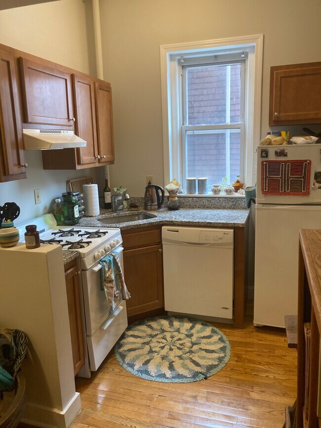 1219 Commonwealth Ave unit 4, Boston, MA 02134 - photo 4