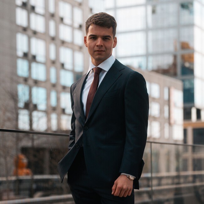 Agent Photo
