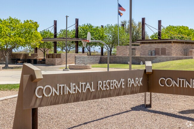 Tucson’s Continental Reserve Community Park is conveniently located at the entrance of the neighborhood.