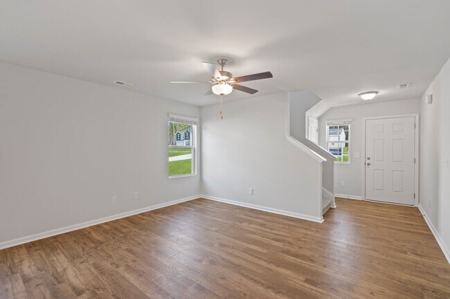 358 Arlington Dr, Raeford, NC 28376 - photo 7