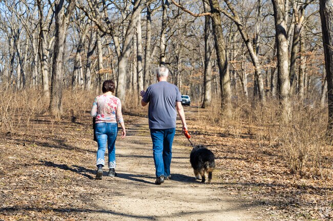 Palos Park features a number of nearby forests great for taking a walk with the dog.