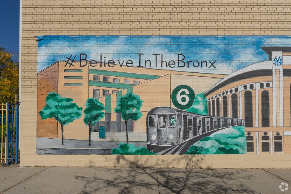 Neighborhood_Soundview_01_061623