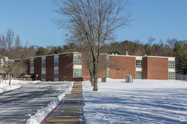 Joppatowne High School has a student-teacher ratio of 15 to 1