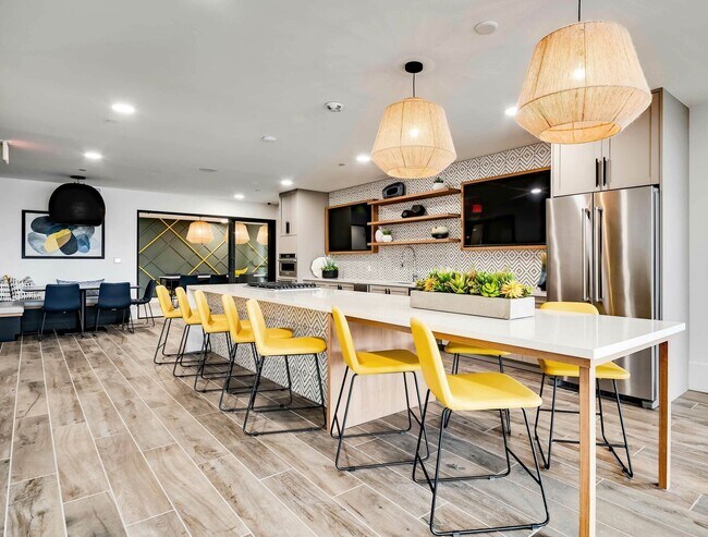 Enclave Town Center, Chula Vista, CA 91915 - photo 6