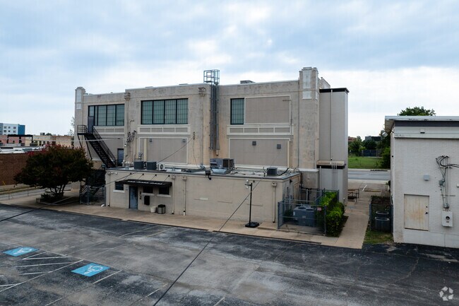 Cassata Catholic High School’s location provides students with convenient access to Fort Worth.