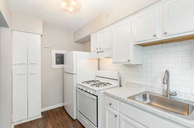 1607 Asmann Ave unit 11, Cincinnati, OH 45229 - photo 5