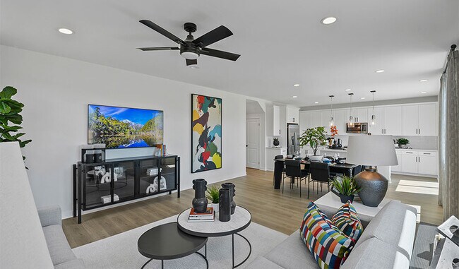 17491 Camp Creek unit 36396848, Hesperia, CA 92345 - photo 6