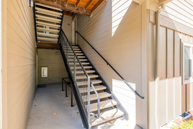 Harmona Heights Apartments, Salem, OR 97302 - photo 4