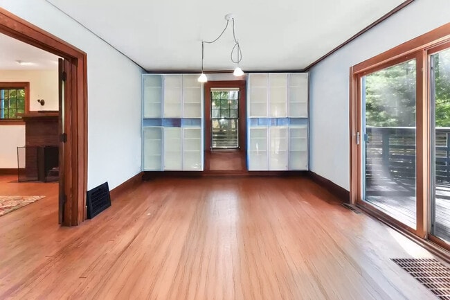 1306 Packard St, Ann Arbor, MI 48104 - photo 5