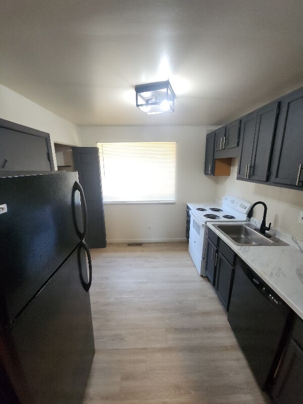 9921 Sloane Square Unit 9943B, St. Louis, MO 63134