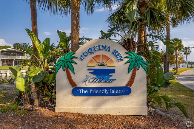 Welcome to the Coquina Key neighborhood in Saint Petersburg, FL.