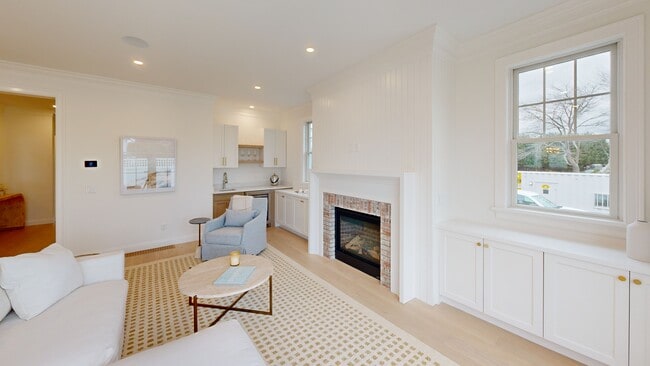 4 Lookout Ln, Portsmouth, RI 02871 - photo 2