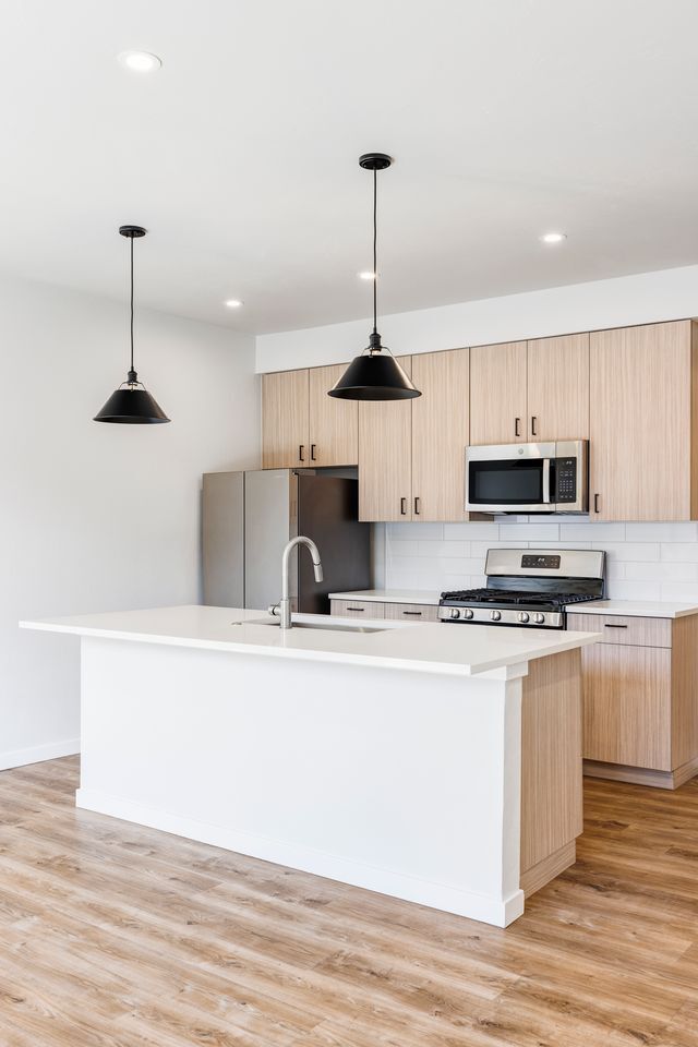 Logan Square Apartments, Denver, CO 80209 - photo 7