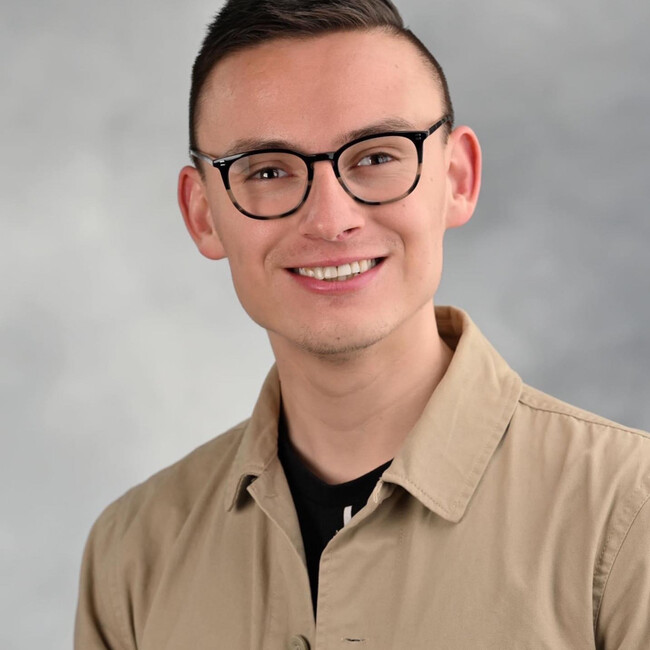 Agent Photo
