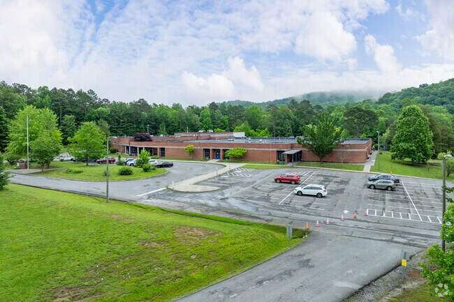 Grand Oaks Elementary School has a large drop off area for students.