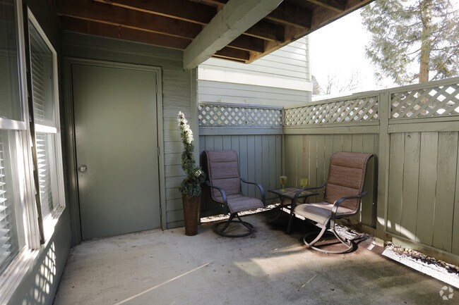 Patio - The Willamette