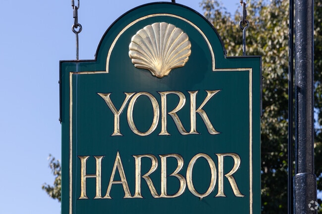 York Harbor greets visitors with classic coastal charm.