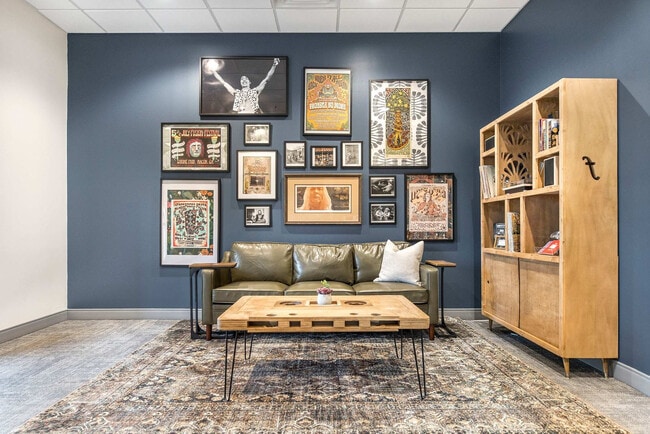 520 Martin Luther King jr Blvd unit ID1356298P, Macon, GA 31201 - photo 2