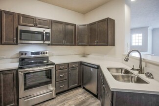 340 Clover Ln, Beavercreek, OH 45440