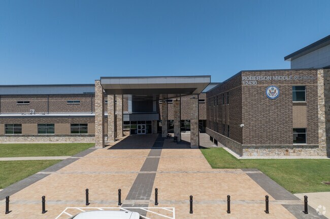 Roberson epitomizes academic excellence in Houston.