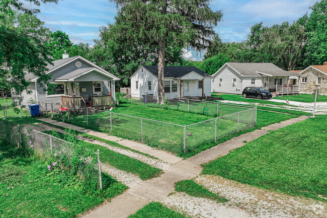 Bungalows and Ranch homes share a well worn sidewalk in Fairlawn.