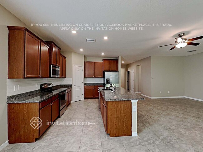 11604 Warren Oaks Place, Riverview, FL 33578 - photo 7