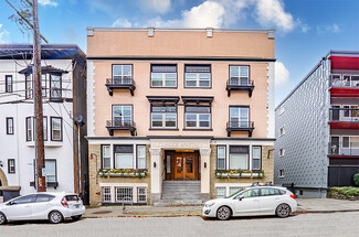 1711 Bellevue Ave, Seattle, WA 98122