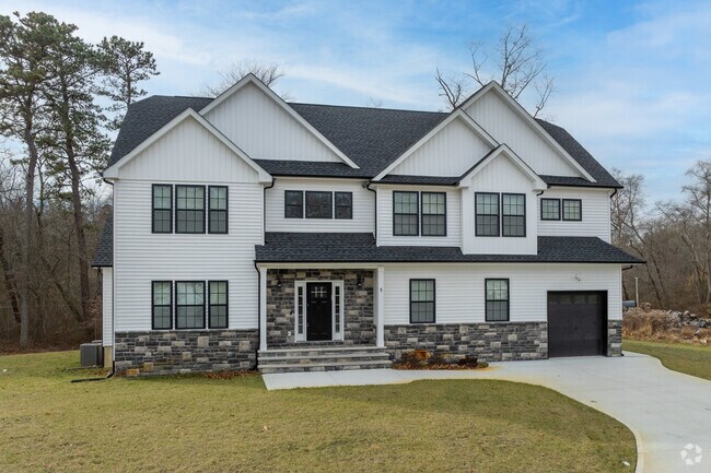 Areas of Southard feature custom built homes on large lots.